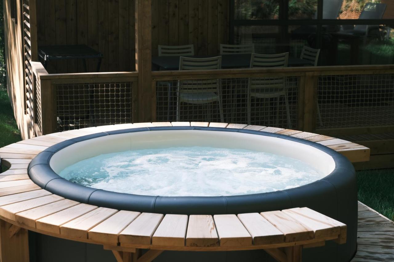 Lodge Avec Spa Privatif - Foret Et Lac Liginiac Экстерьер фото