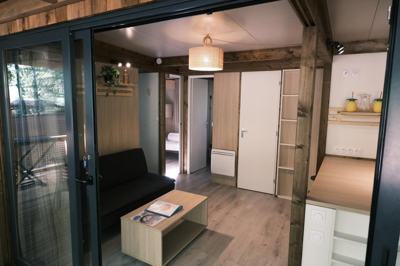 Lodge Avec Spa Privatif - Foret Et Lac Liginiac Экстерьер фото