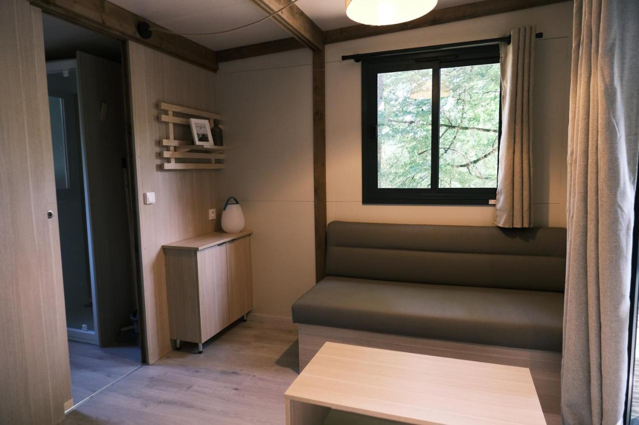 Lodge Avec Spa Privatif - Foret Et Lac Liginiac Экстерьер фото