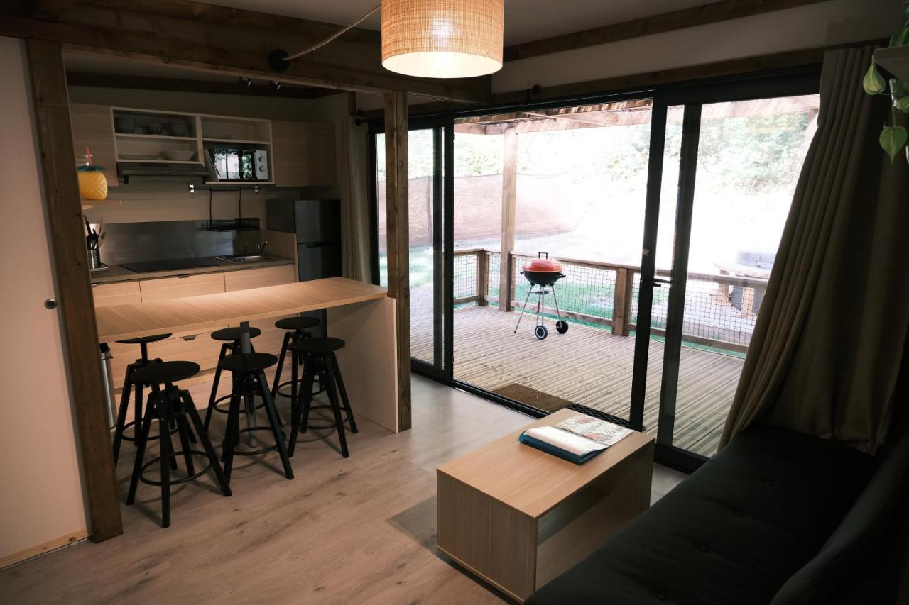 Lodge Avec Spa Privatif - Foret Et Lac Liginiac Экстерьер фото