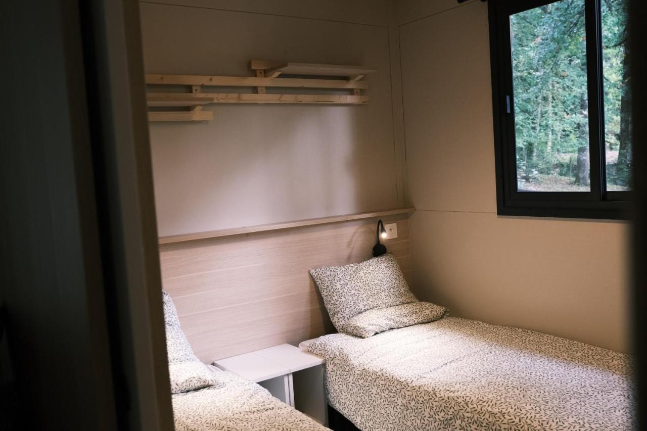 Lodge Avec Spa Privatif - Foret Et Lac Liginiac Экстерьер фото
