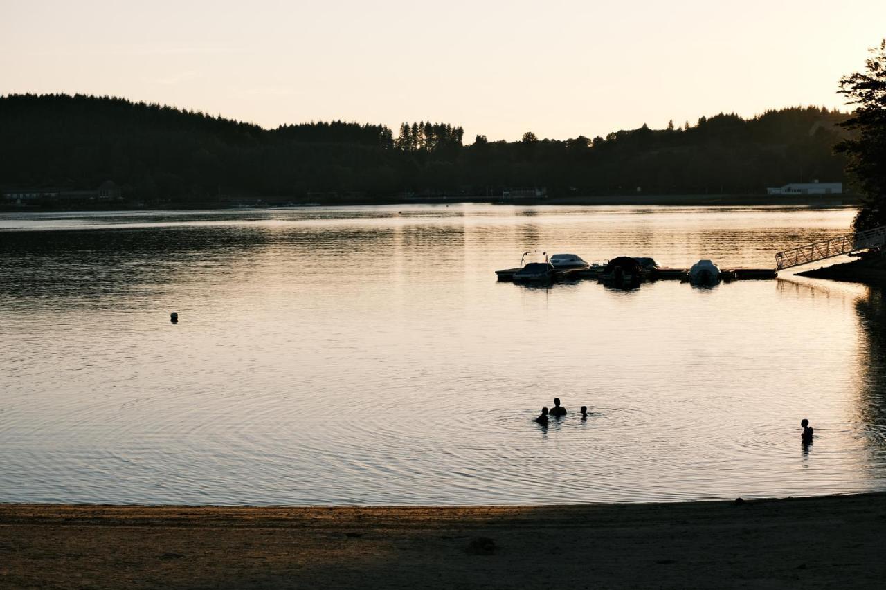 Lodge Avec Spa Privatif - Foret Et Lac Liginiac Экстерьер фото