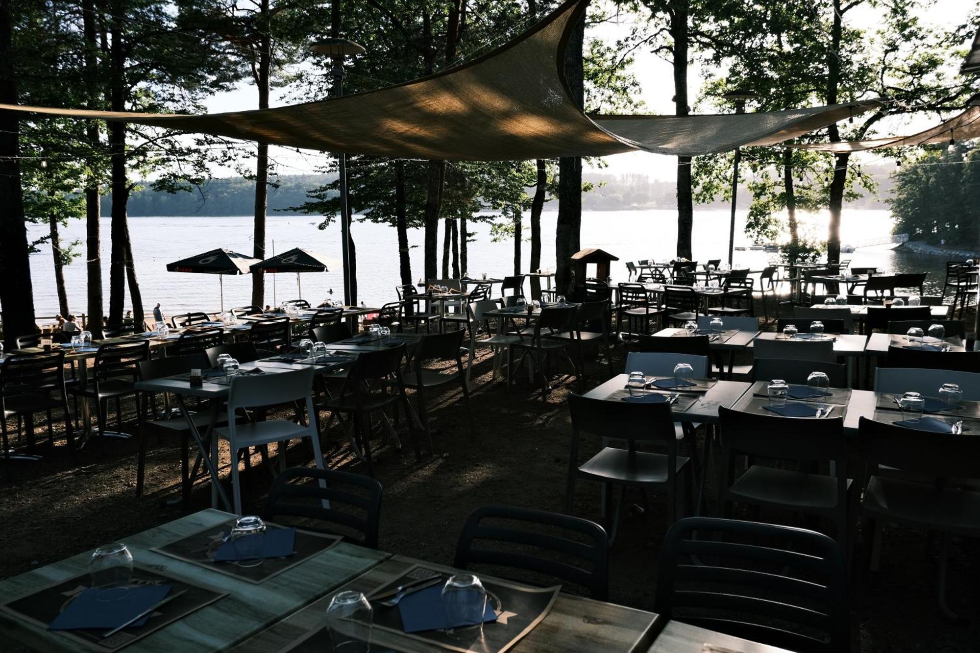 Lodge Avec Spa Privatif - Foret Et Lac Liginiac Экстерьер фото